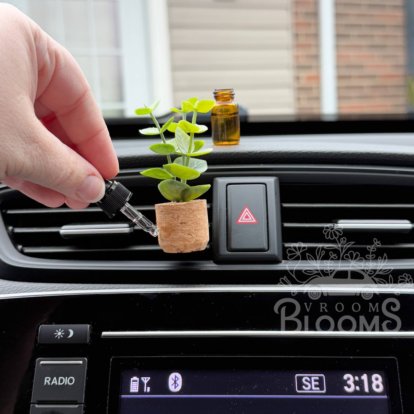 Eucalyptus Car Vent Clip - Cashmere Vanilla