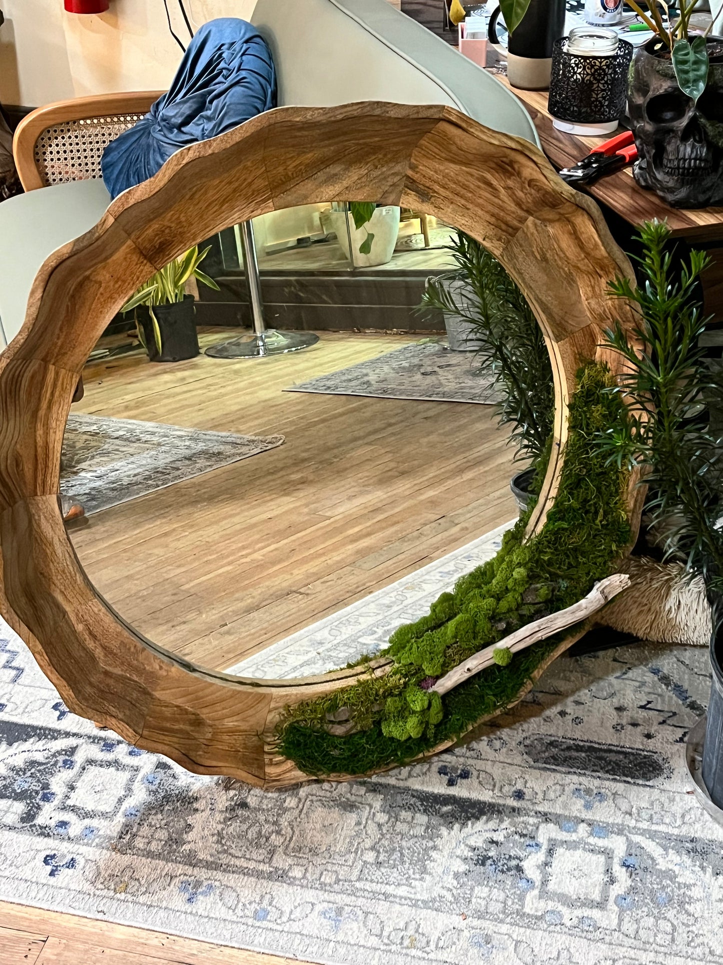 Moss Mirror Class