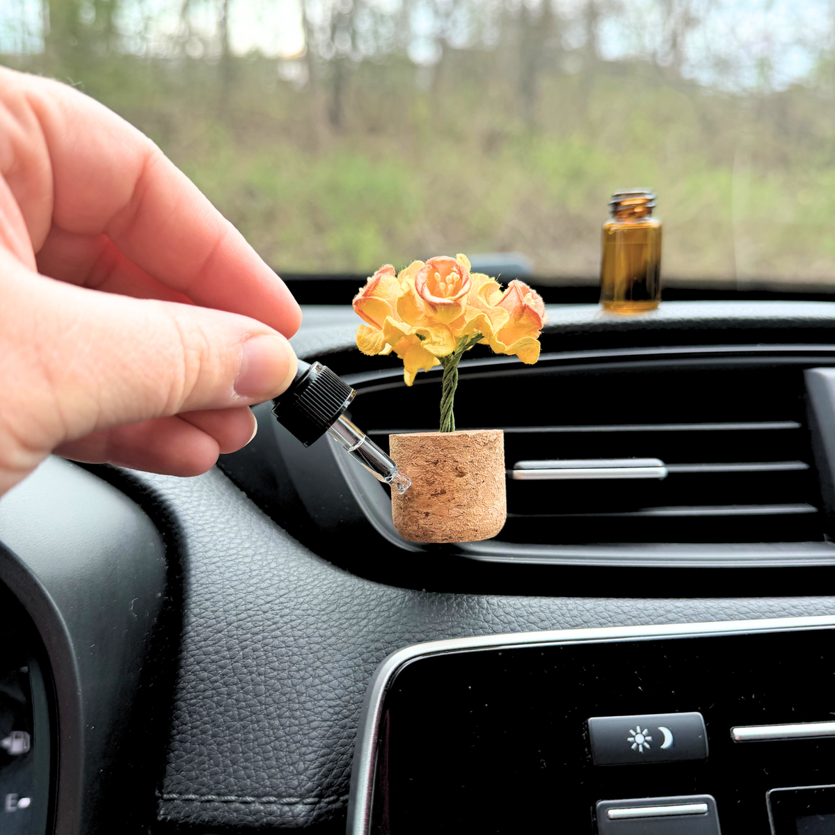 Daffodil Car Vent Clip
