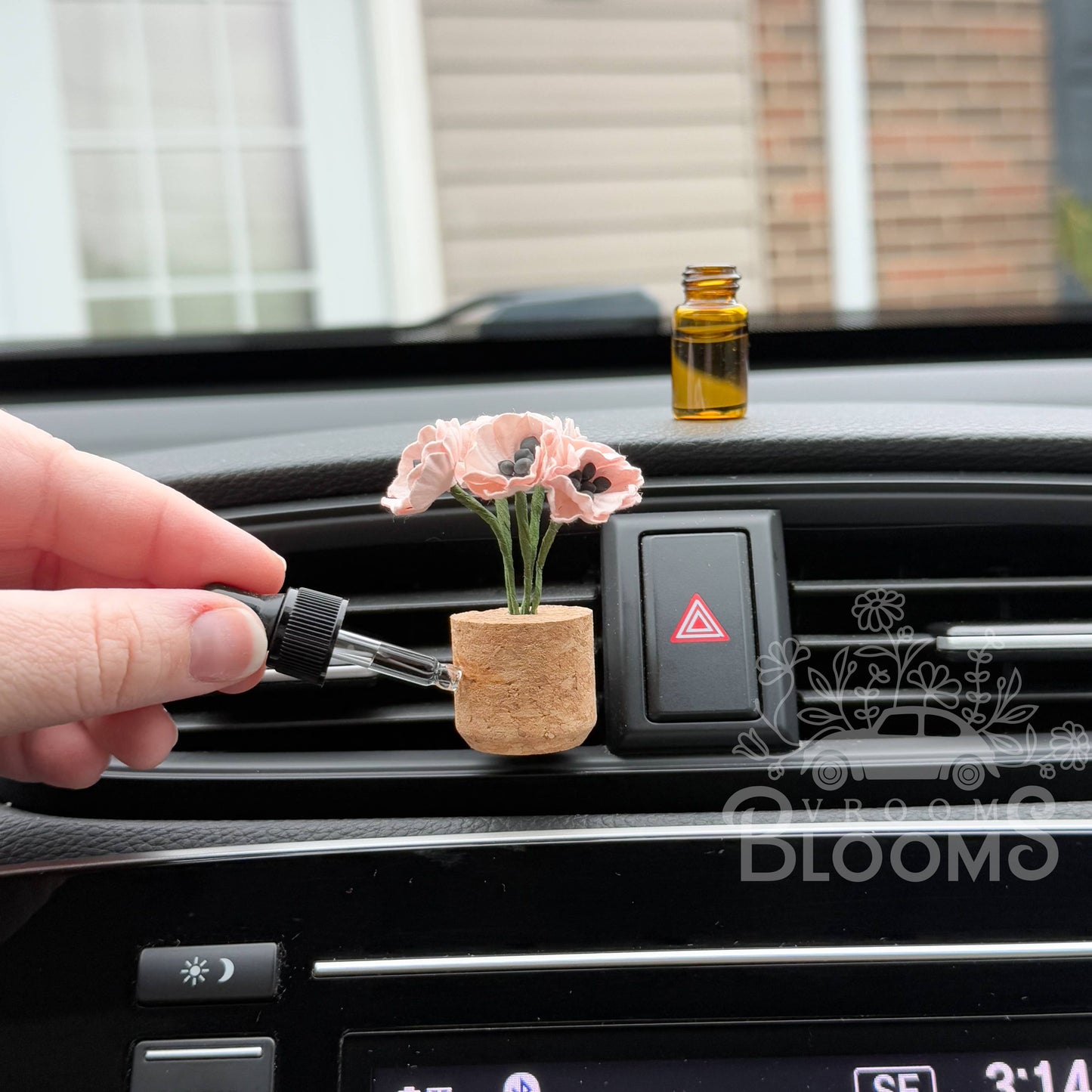 Pink Poppies Car Vent Clip - Lemon Lavender
