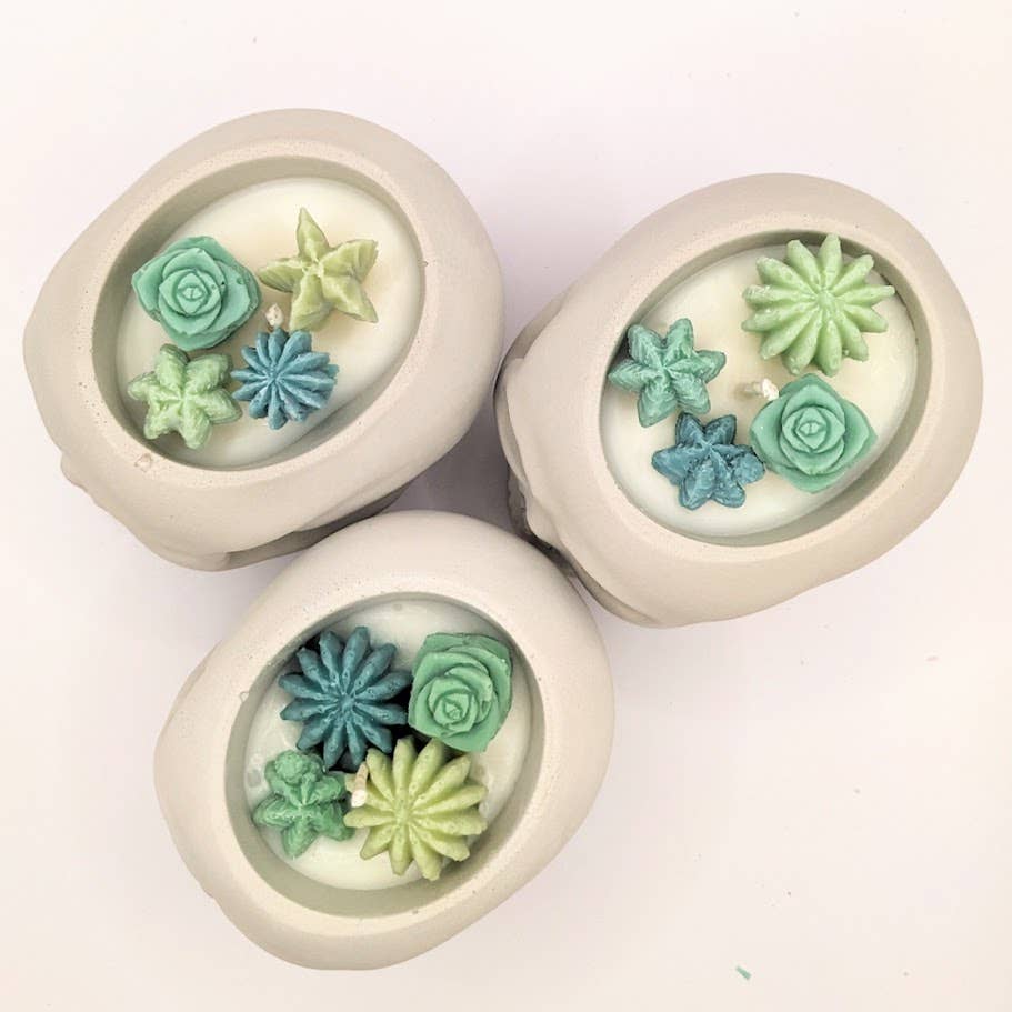 Skull Succulent Candle